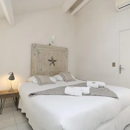 Immogroom - Duplex With Air Conditioner - 5 Min From The - Suquet Apartment