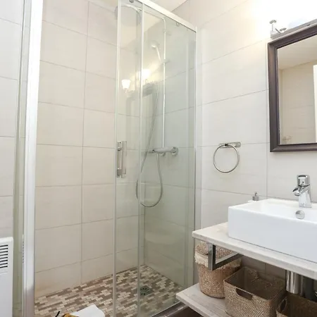 Immogroom - Duplex With Air Conditioner - 5 Min From The - Suquet * Cannes