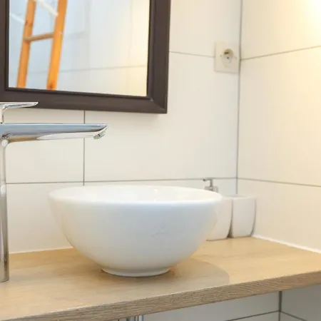 Immogroom - Duplex With Air Conditioner - 5 Min From The - Suquet Apartment Cannes